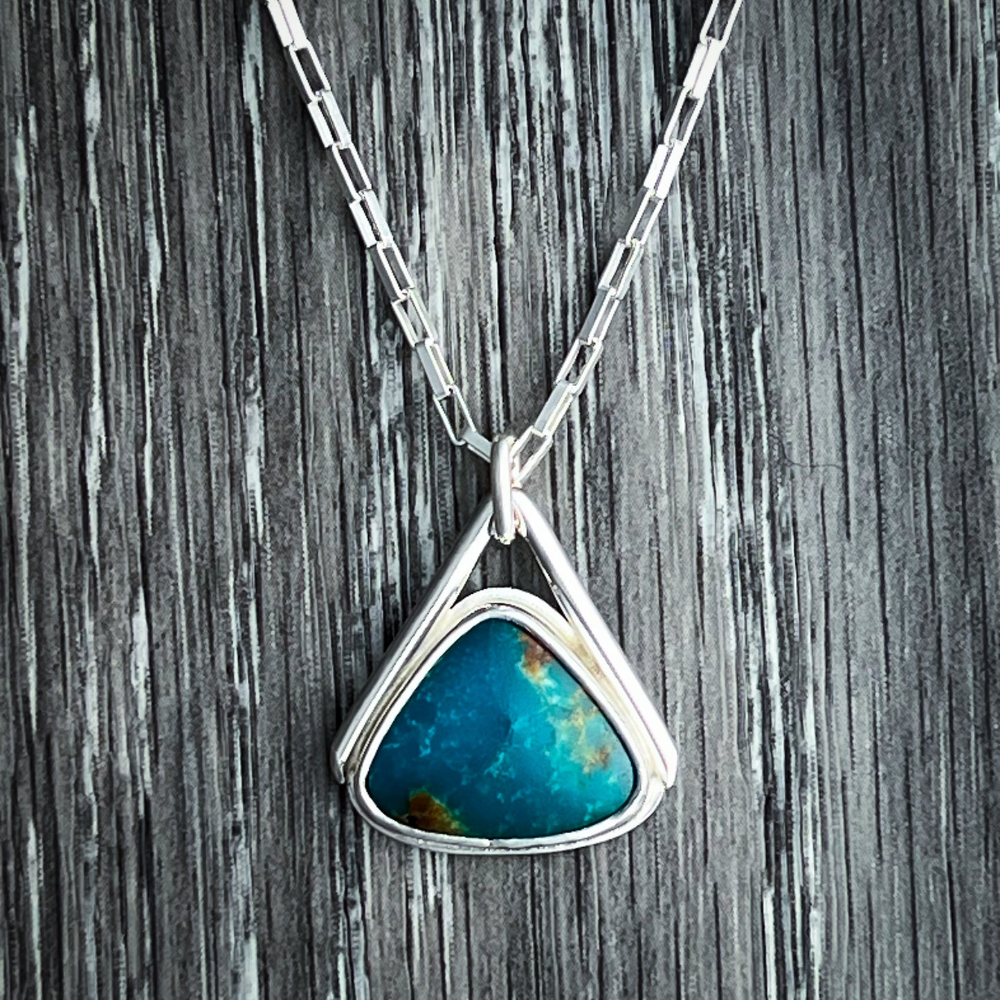 Whispering Horizon Pendant