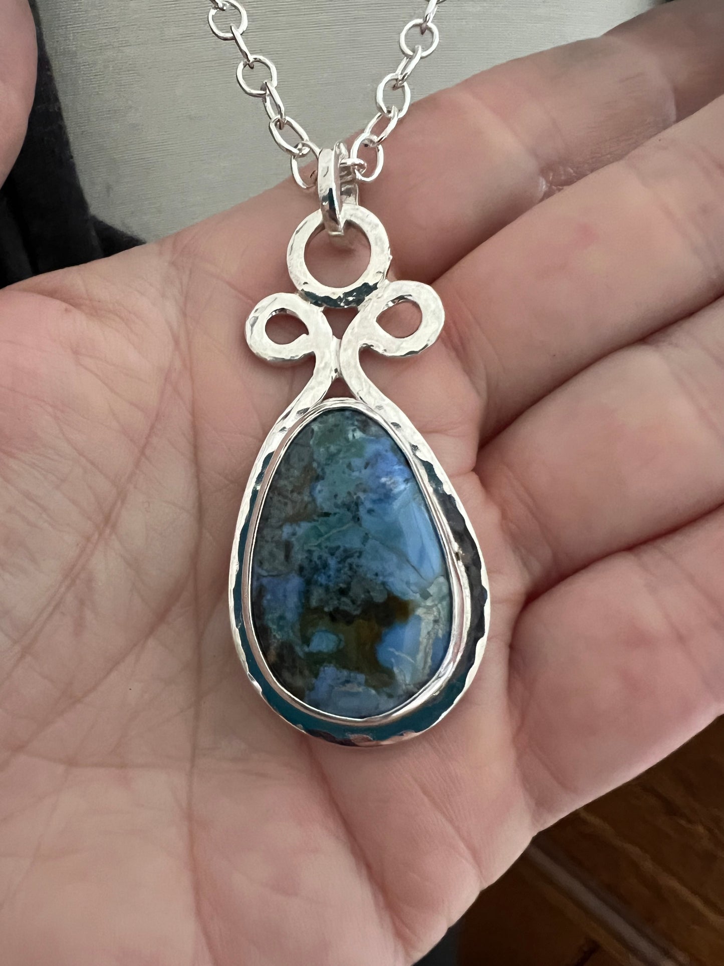 Open Air Pendant Necklace