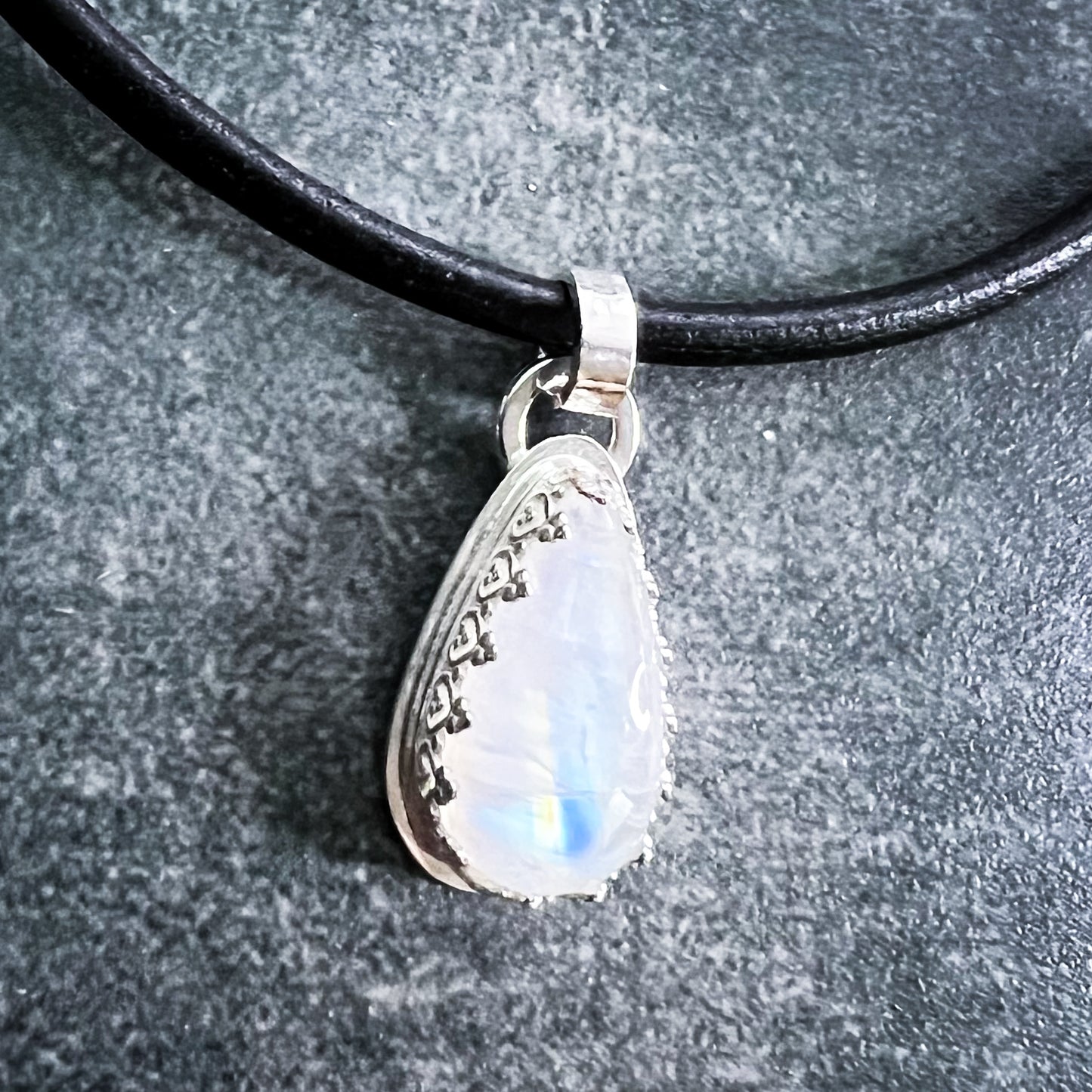 Rainbow Moonstone Versa Pendant