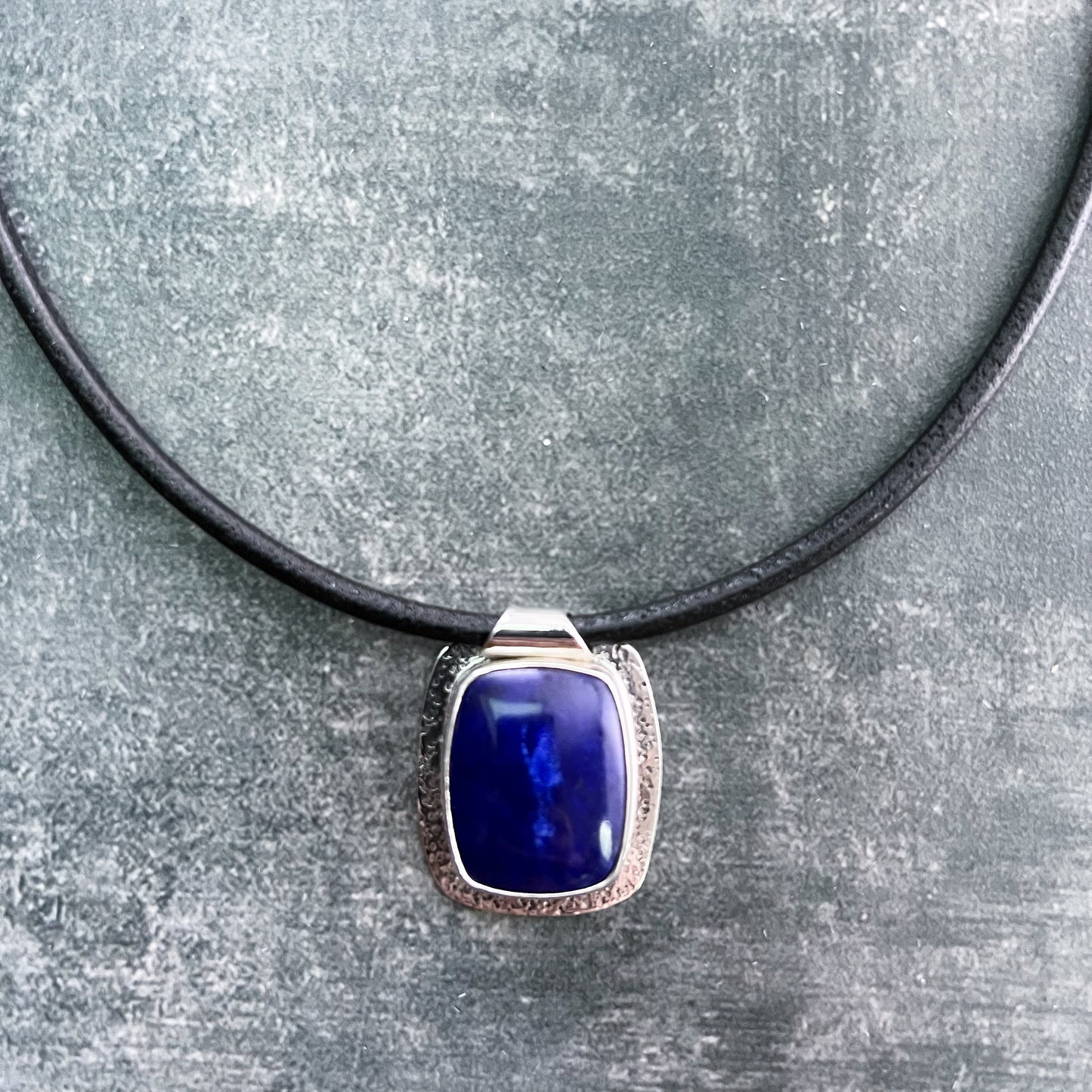 Lapis Versa Pendant