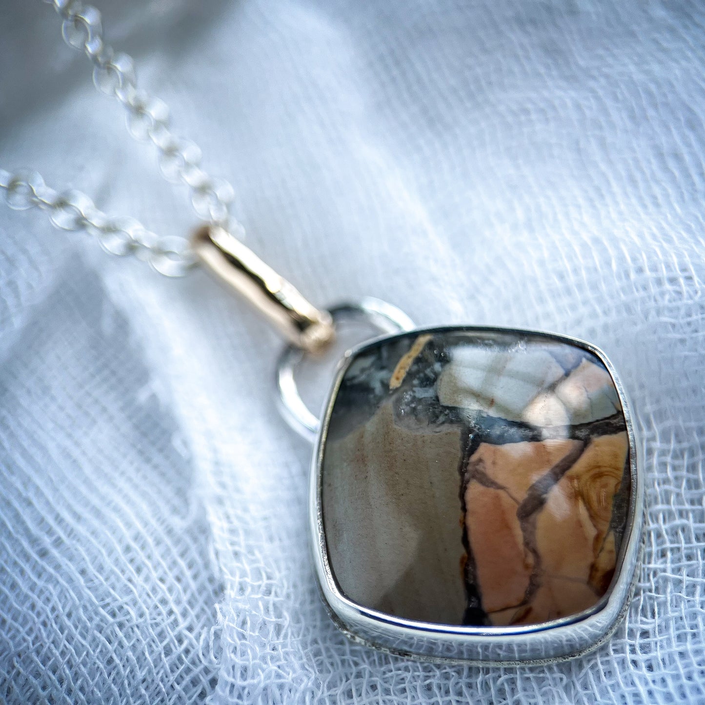 Migration Pendant