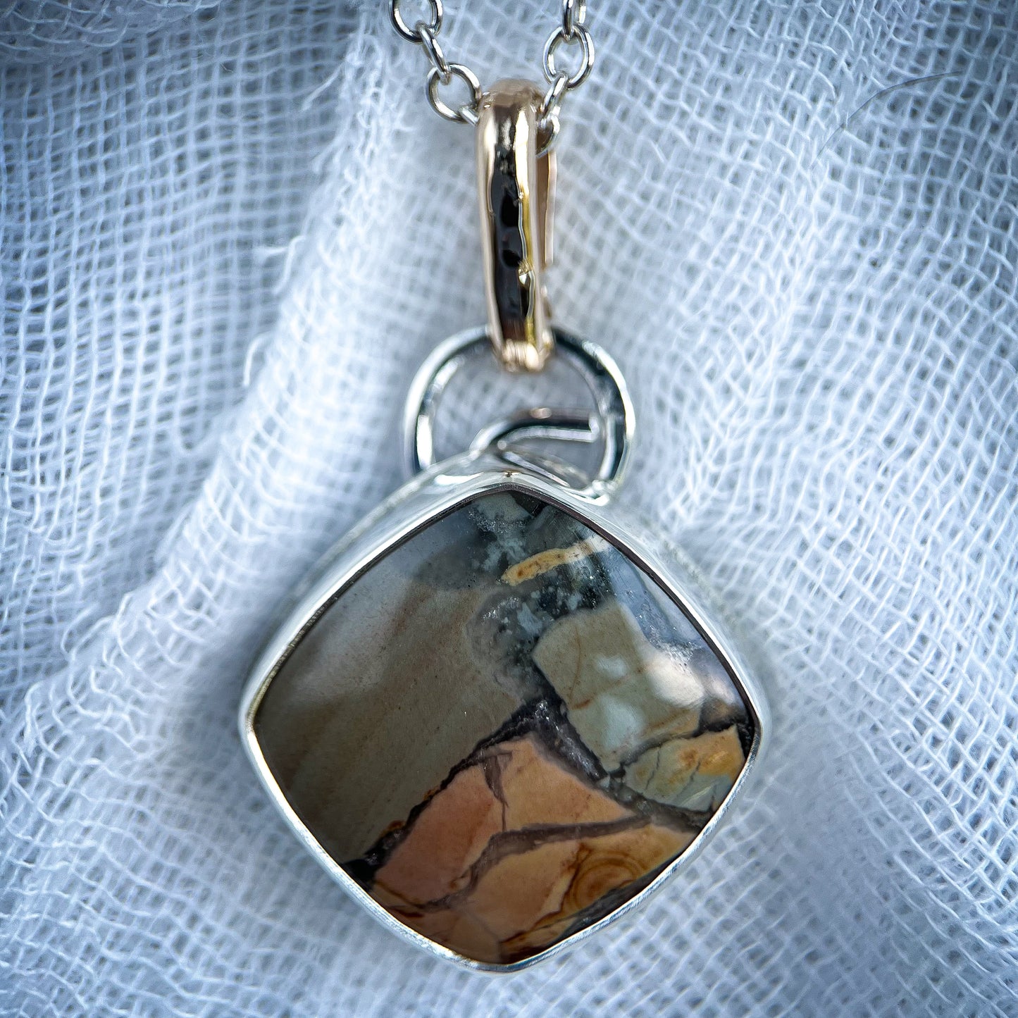 Migration Pendant